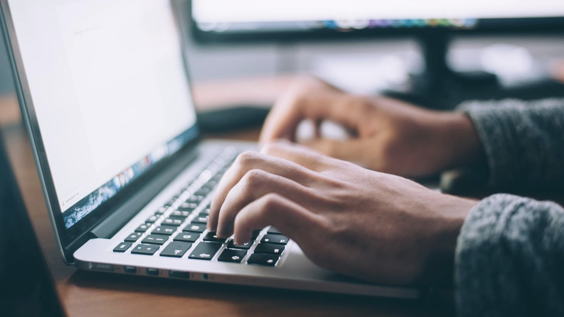 How much time do Indians spend online?