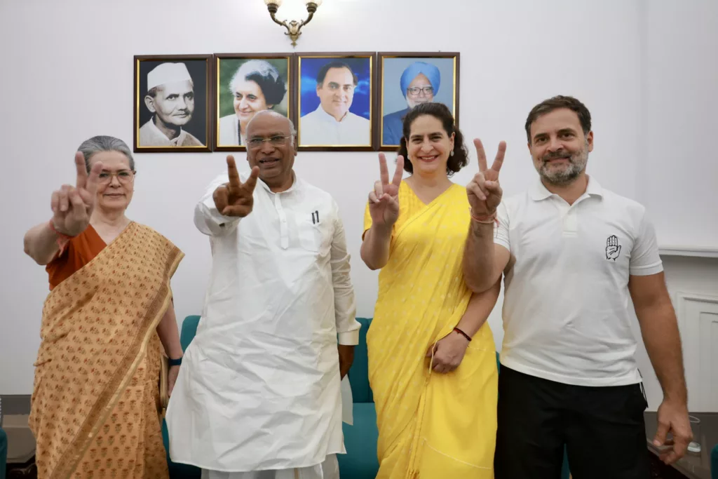 Congress leaders Sonia Gandhi, Mallikarjun Kharge, Priyanka Gandhi, and Rahul Gandhi