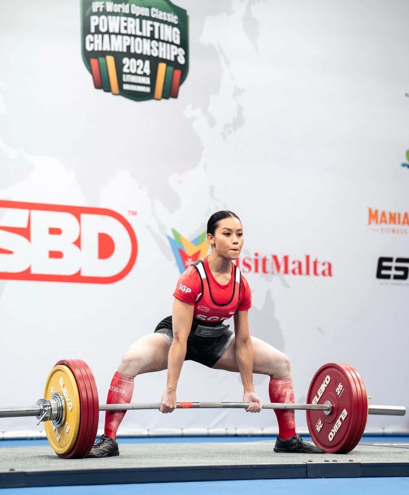 Singaporean powerlifter Farhanna Farid sets new world record