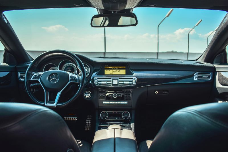 US police have arrested a 38-year-old father after he allegedly left his four children inside a hot car without an AC to spend an hour inside a sex shop