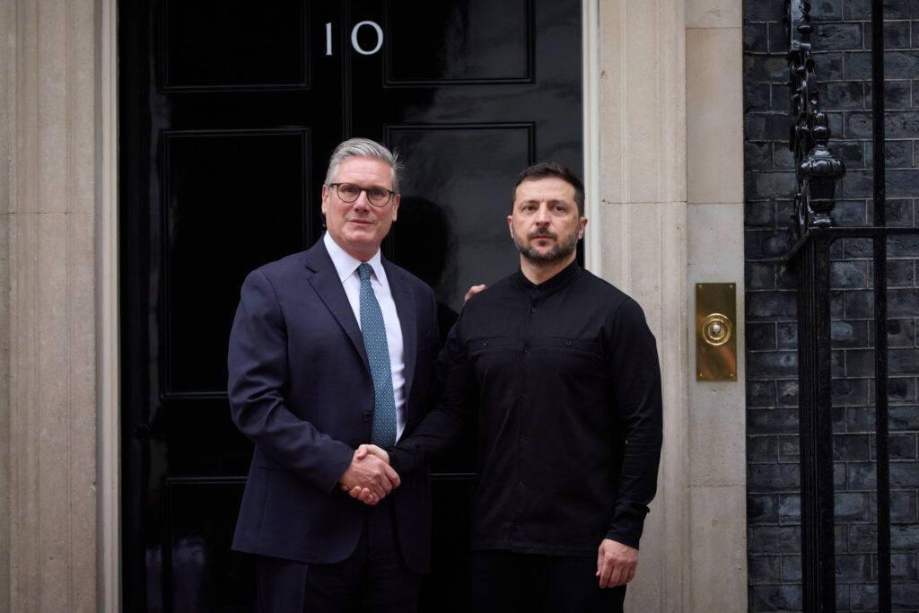 Keir Starmer with Volodymyr Zelenskyy