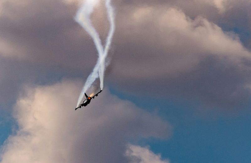 US: 2 small planes collide midair in Colorado, 1 dies 